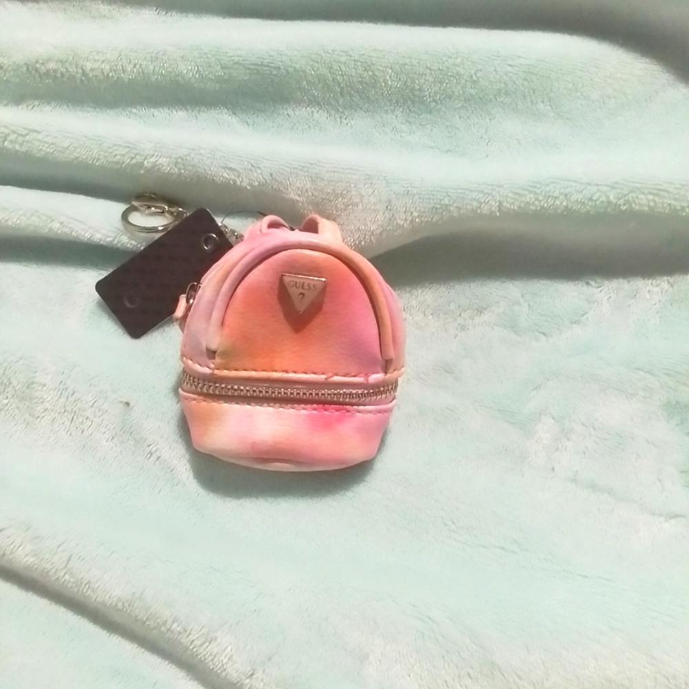 NWT Guess mini backpack 🎒 Keychain